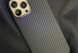 手机和平精英灵敏度_和平精英黑科技手机壳